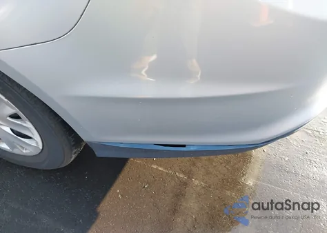 2013 Ford Fusion S z USA, uszkodzony, nr VIN 3FA6P0G7XDR249538